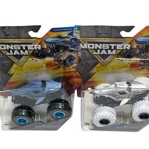 Monster jam Legacy Trucks Set - Blue and White